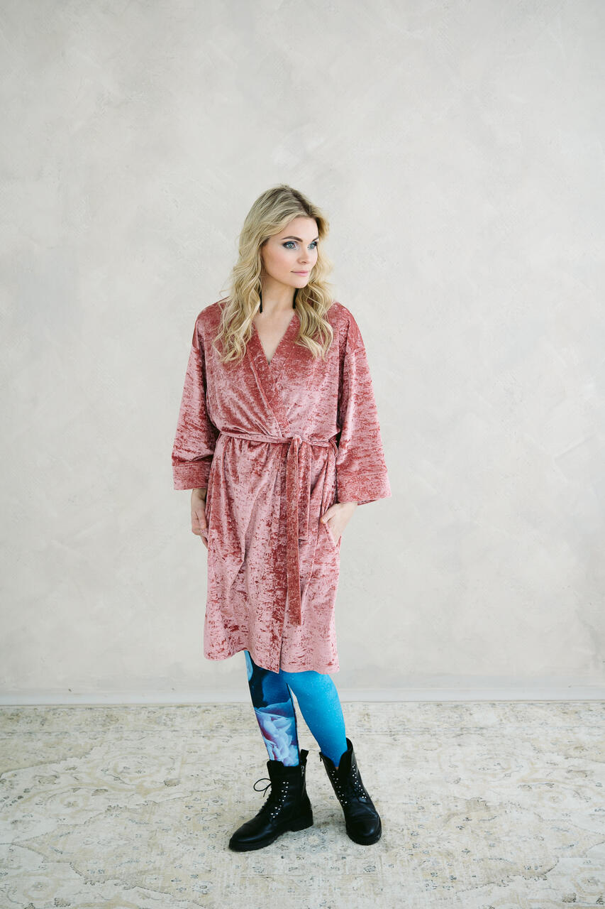 Sinine lilledega - Image 6